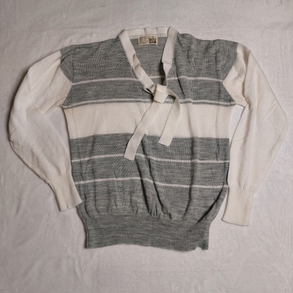 Sears vintage gray and white tie neck stripe sweater size medium.